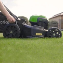 Greenworks Akku-Rasenmäher GD40LM46SP 40 V Solo -Gartenpflege Geschäft 6952909031385 2508 A 05